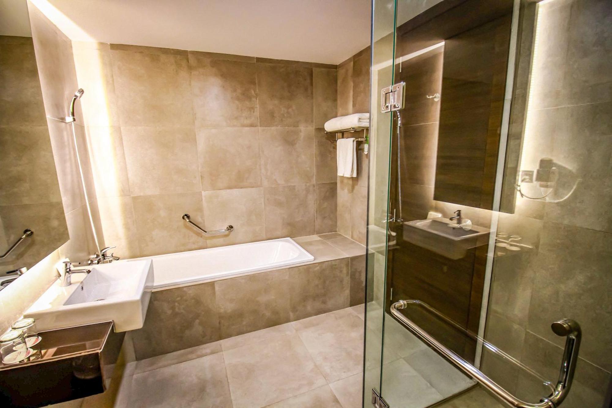 Asialink Hotel Batam By Prasanthi Ναγκόγια Εξωτερικό φωτογραφία